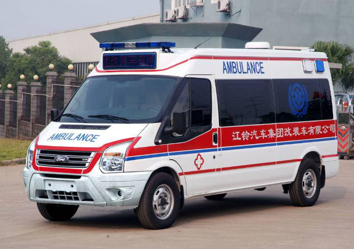 福特新世代全顺长轴中顶妇婴监护型救护车